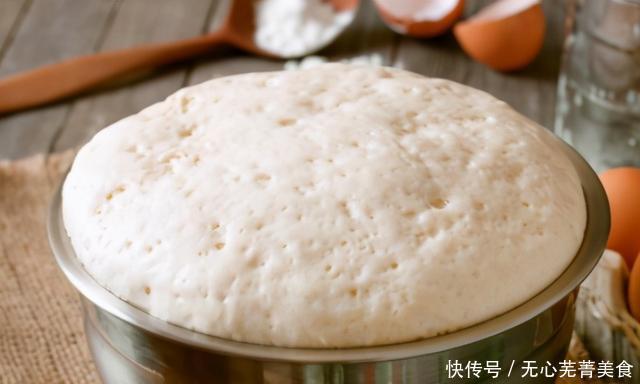 米酒|天冷发面不要只会用酵母,再加2样,15分钟发满盆,暄软又好吃