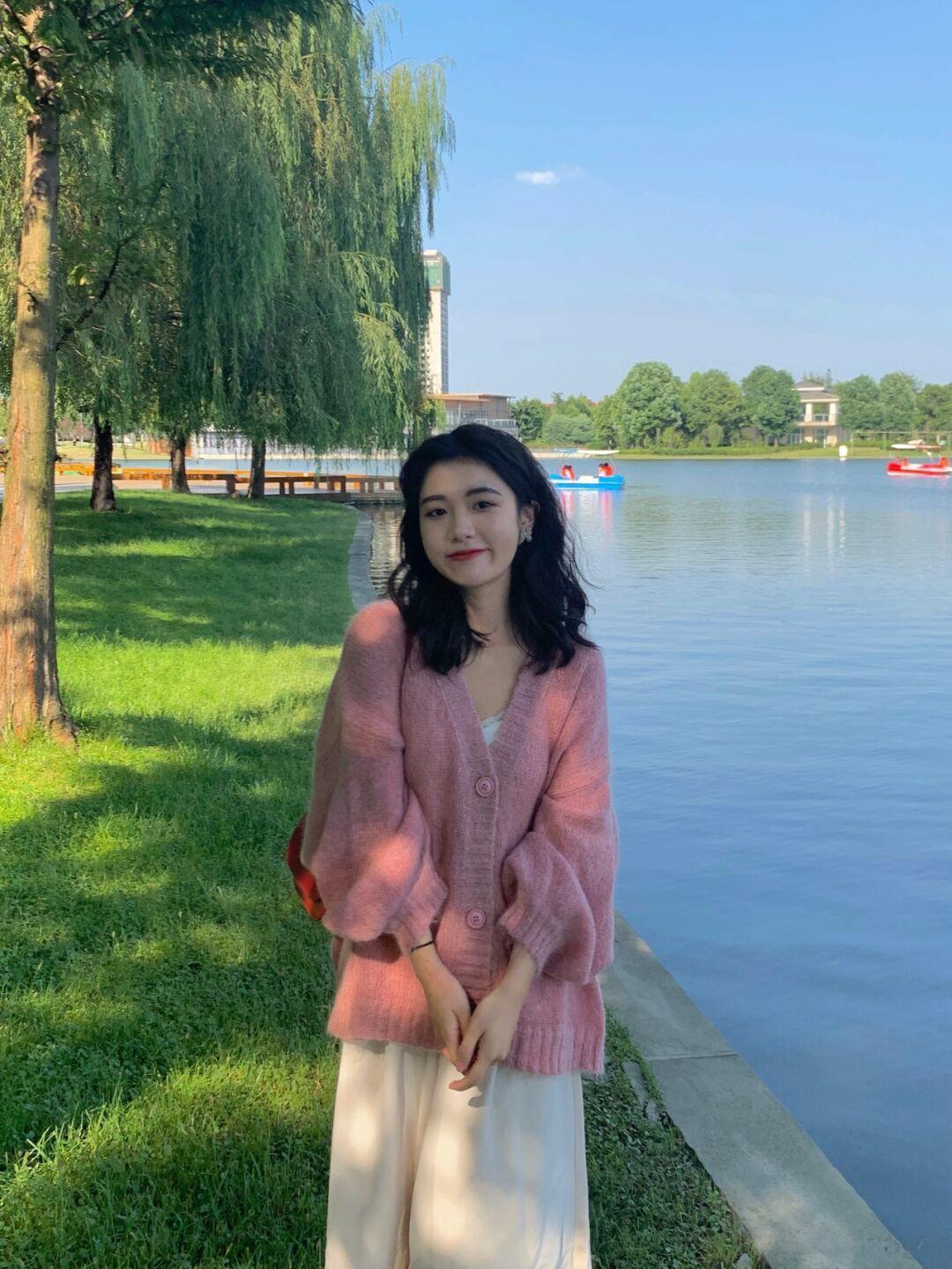 搭配 脱下外套,你的冬日造型如何保持精致?这四件毛衣就是理想答案