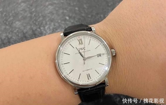 正装|夏季领略正装表典雅美，万国“巅峰”之作柏涛，不仅实用还接地气