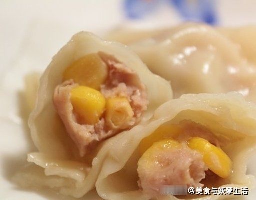  玉米|煮“玉米饺子”时，要不要先把馅蒸熟？多加“这一步”，饺子更香