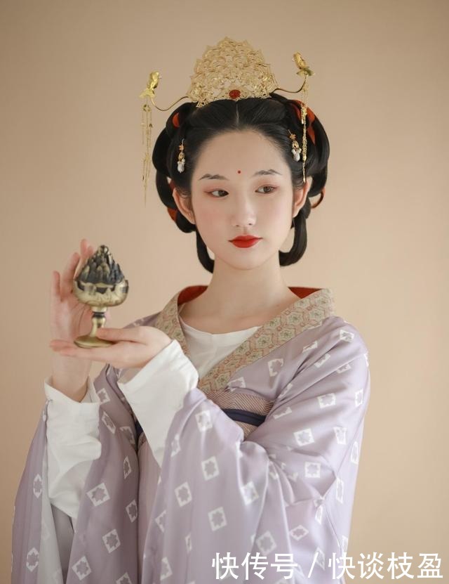 将眉毛化成小重山?美妆博主玩转古代眉,网友直呼:古装剧需要你