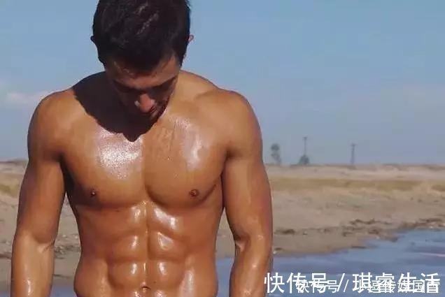 训练|想要练出腹肌,首先不要犯错误,犯错可练不出腹肌