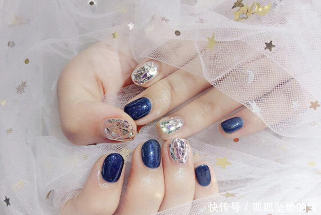 漂亮|换上一款漂亮的透明美甲,让你的指尖仙气满满,档次一下提升了