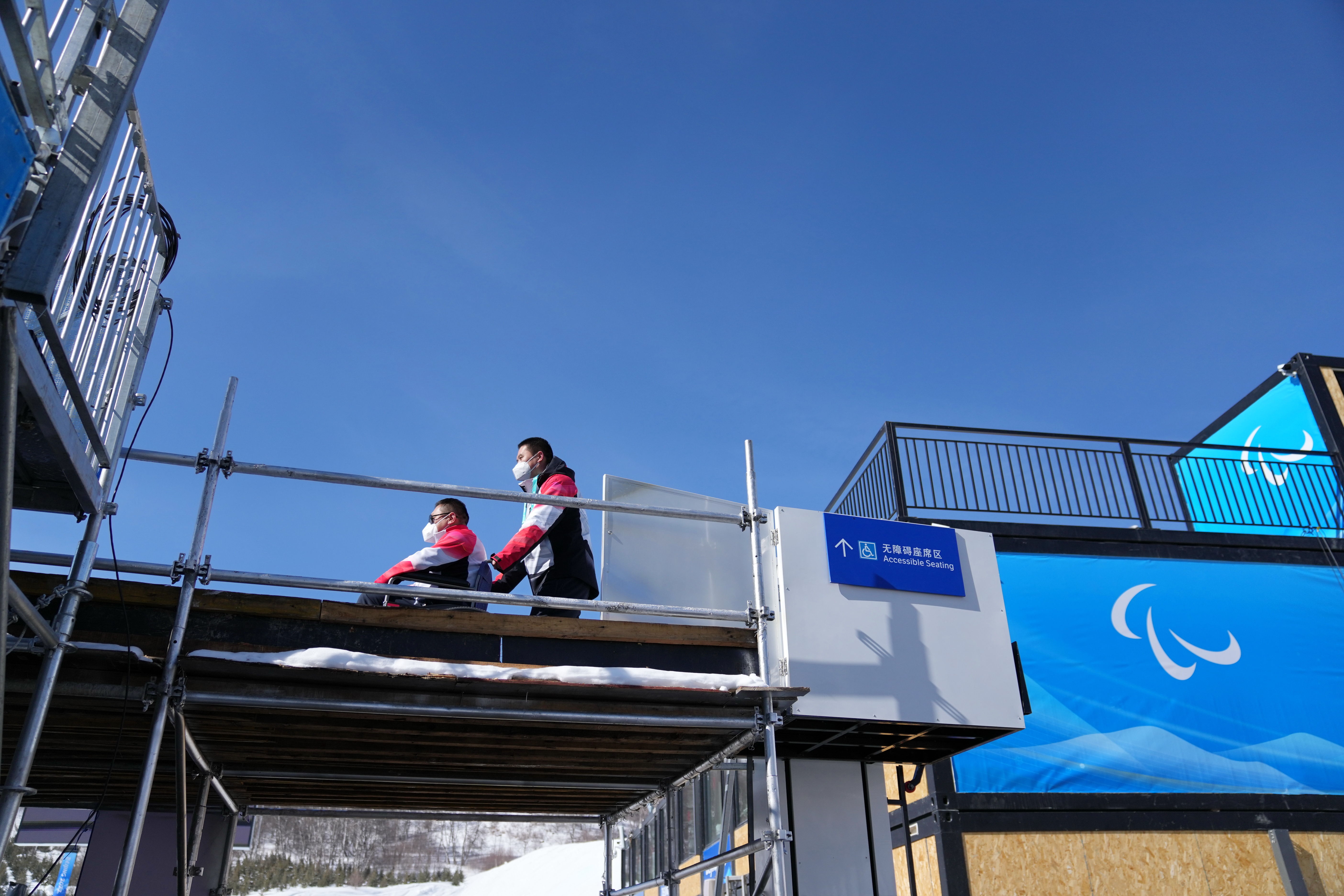 来云顶滑雪公园 看冬残奥会因有爱变“无碍”|北京冬残奥会| 转换期