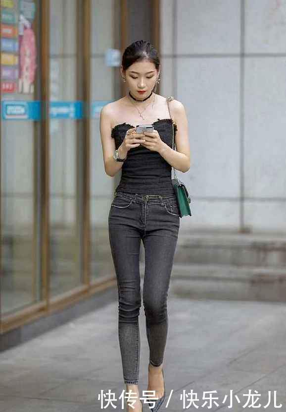 时髦|这么漂亮的牛仔裤小姐姐,端庄优雅,气质迷人!