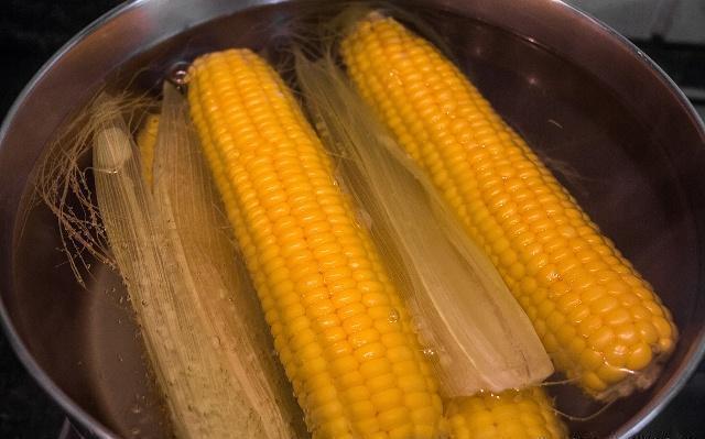 脂肪含量|减肥第一关,首先清宿便!晚上吃3样食物,早上准时上厕所