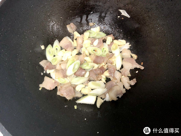 大烩菜要想好吃,“老四样”少不了,我家隔三差五吃,越吃越暖和