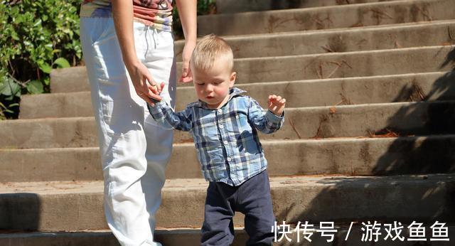 小儿脑瘫|2岁宝宝走路不稳,摇摇晃晃?警惕发育畸形,早发现早治疗!