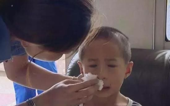 园长|儿子在幼儿园被孤立,宝妈勃然大怒,园长穿这身,谁敢和他玩