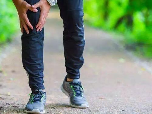 滑膜炎|骨科主任生姜这样用,膝盖不疼了,积液消失了,滑膜炎也好了