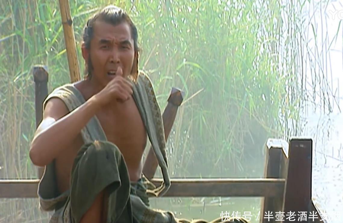 另一人|李逵单挑梁山水军六员天罡正将:能打赢其中两个,却会被另一人以武功碾压?