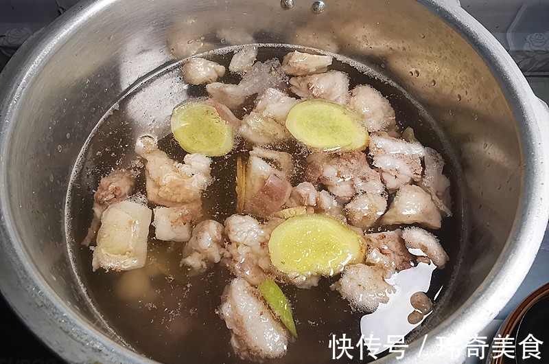 高压锅|炖羊肉,只放这3味料就行,专克羊膻味,买上5斤炖一大锅,真香