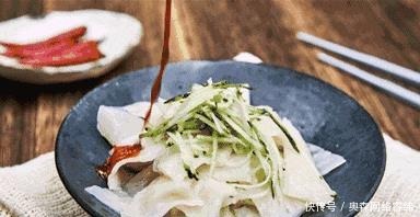 面水|自制凉皮面, 好吃弹牙, 看着都流口水