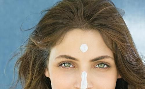 妙招|鼻子上黑头去不掉皮肤科医教你1个妙招,轻轻一抹,黑头全出来