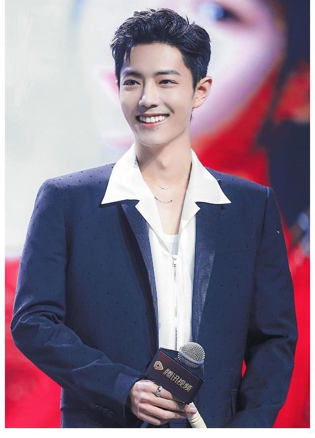 平台|官宣博获赞1005万！平台月度第一！肖战国民度喜人：就是讨人喜欢