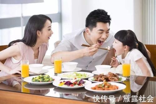 食物|想让宝宝脾胃好不积食,家长一定要注意;以下几点