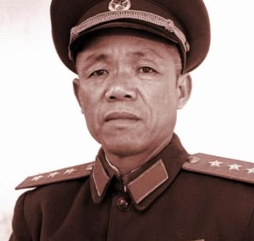 红15军团|许世友最钦佩的开国上将,他以副职身份指挥正职,歼敌一个师