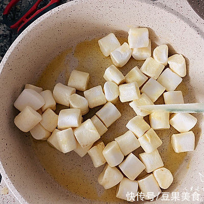 吃着比肉还鲜,嘴馋就吃网红奶酥卷