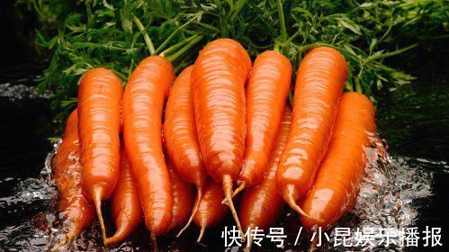 维生素胡萝卜配一宝,一起食用,眼睛明亮了,血管通了,肝脏更好了