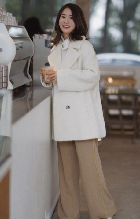 阔腿裤|有气质的女人新年都不会瞎打扮,试试这些时髦的大衣,百搭显瘦