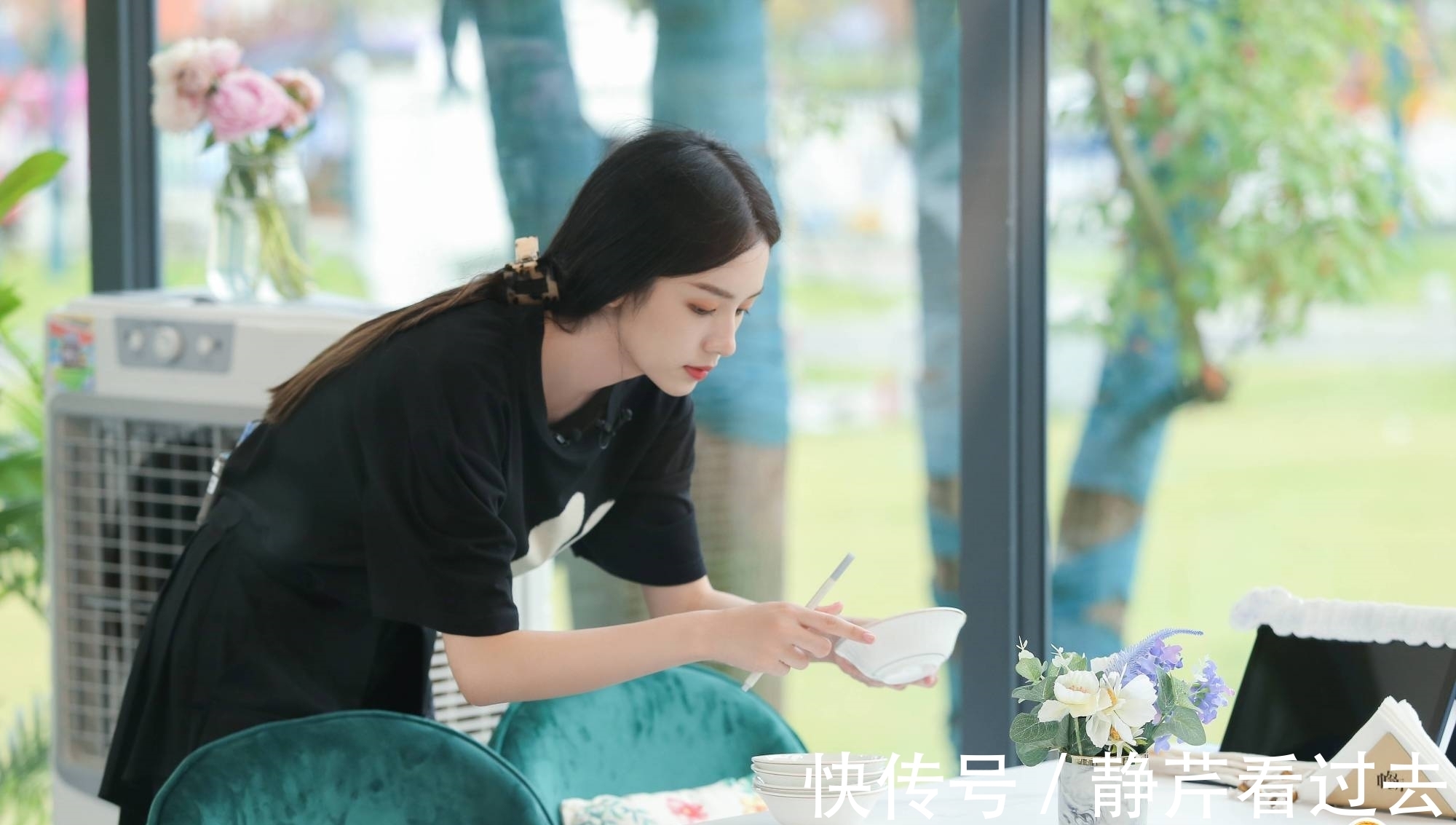 后廚|《中餐廳》開張,黃曉明未能發(fā)揮元老作用,3個(gè)細(xì)節(jié)顯露霸總本色