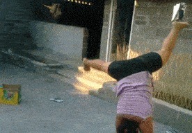 |搞笑GIF段子:这样的骑士小姐姐,我也想做她男朋友