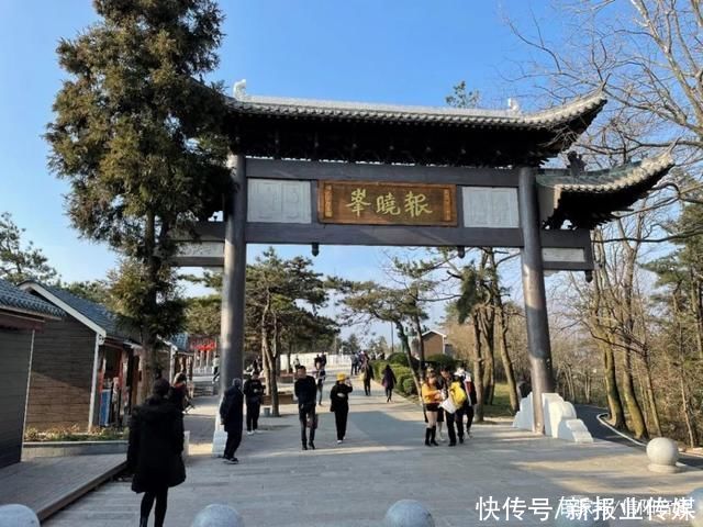 雨淞|鸡公山春来早，春节踏青赏花正当时