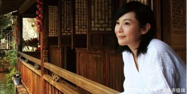 邓丽君|他是黄埔一期最小学员，后授将军衔，养大的“女明星”家喻户晓！