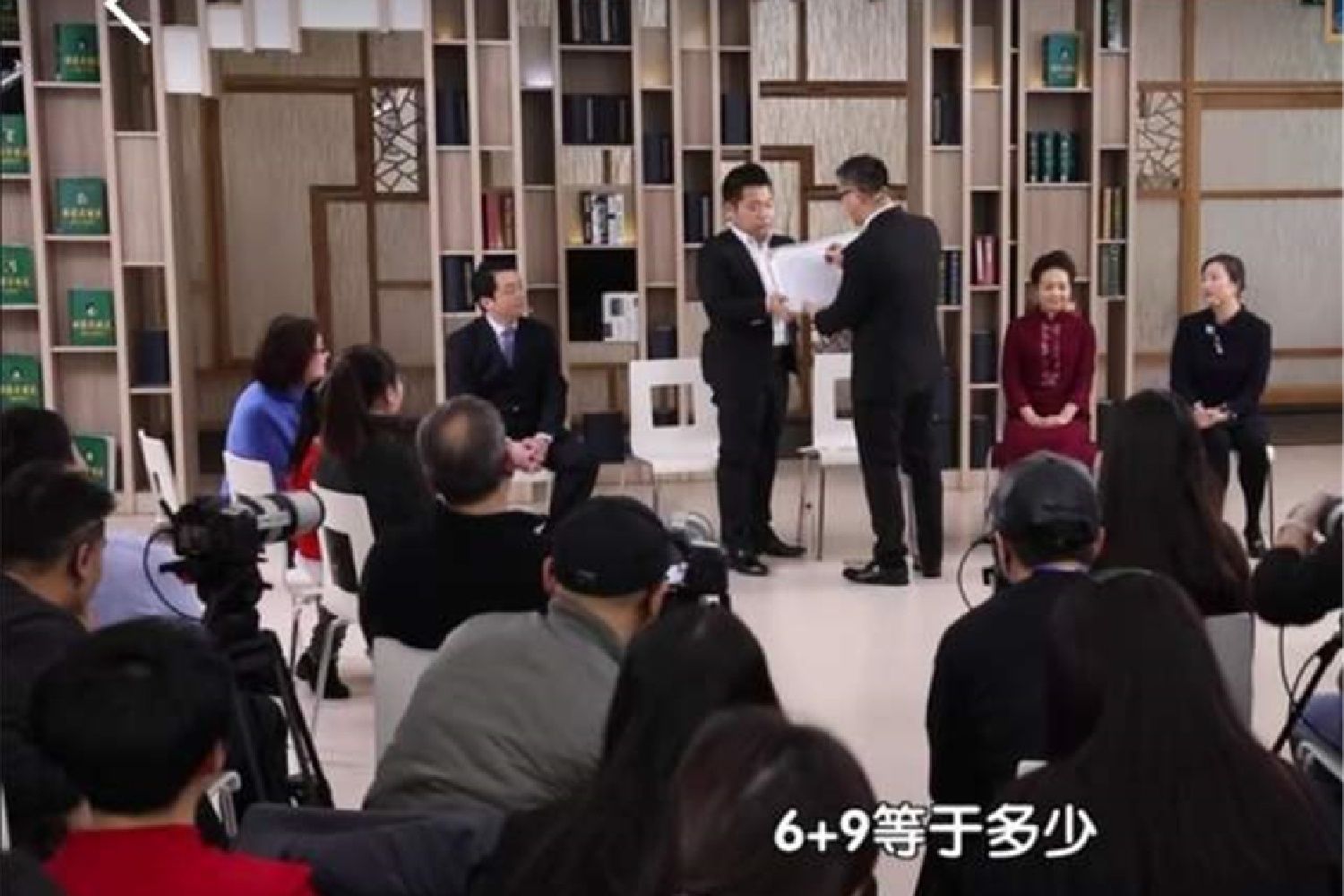 砸120万给6岁女儿报兴趣班，结果“6+9”都不会，别交智商税