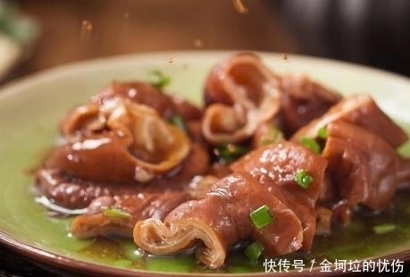 大厨|清洗猪大肠,不加盐不用醋,大厨教我1招,轻松去腥臭,无异味