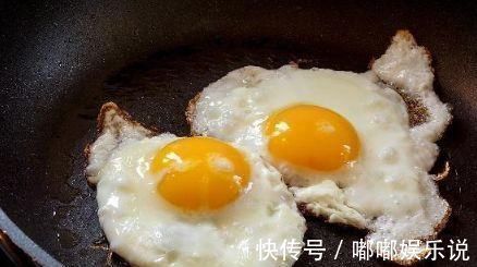 营养物质|鸡蛋和一件东西是黄金搭档,平时没事吃点此物身体更健康