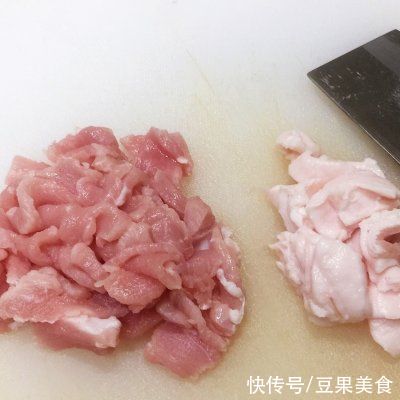 红线椒|#巨下饭的家常菜#干饭神菜「肉炒肉」香辣美味连吃三碗