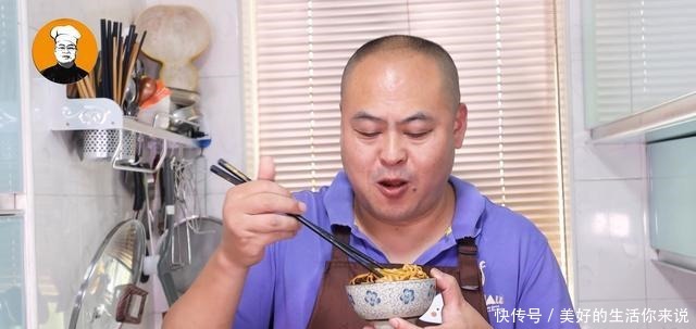  拌面|炸酱好吃有诀窍，肉、油、酱完全融合，拌饭拌面都好吃，太香了