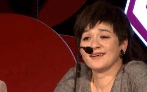 以为自己很红,上节目做导师时耍大牌,被封杀后哭着求原谅