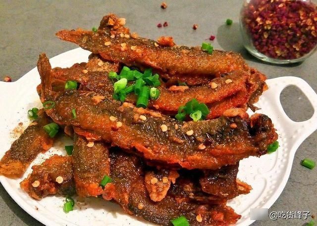 泥鳅豆腐汤|人称“水中人参”，怎么做都好吃，乡下人都吃过，可惜沦为放生鱼