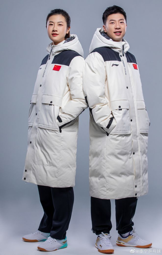 乒乓球|國乒隊長真養(yǎng)眼！馬龍丁寧同框寫真上線 有別于乒乓球賽場上的風采！