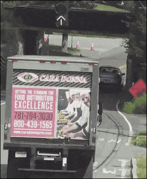 |搞笑GIF:日防夜防闺蜜难防