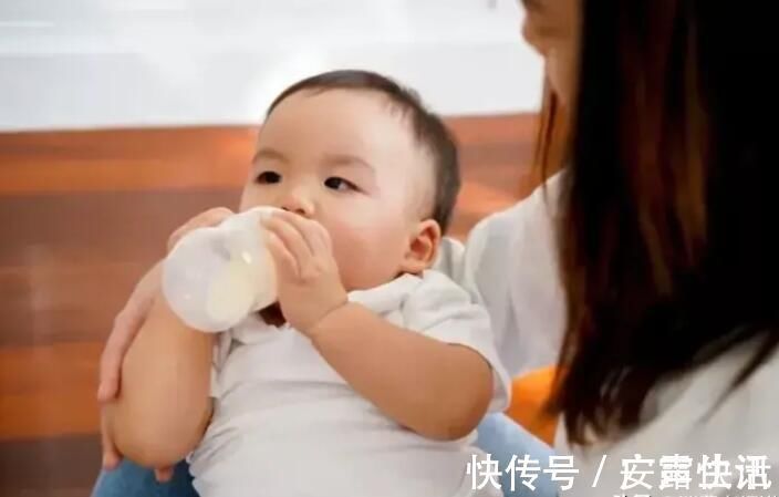 琳琳|孩子睡醒后的行为,寓意着孩子“智商高”,哪怕占了一个也很好