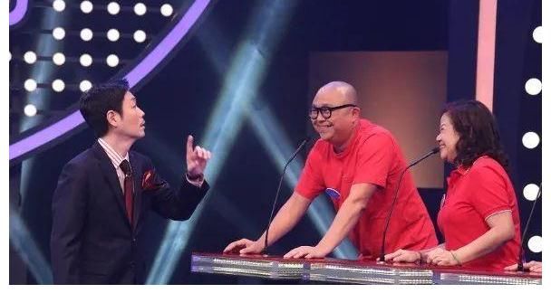 主持人|TVB名嘴担任节目嘉宾,不留情面“力数”主持人:又装又拽态度又差!