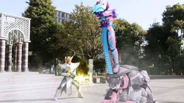 腕龙|假面骑士Revice合体腕龙官方设定公开，超重量化可震塌所有物体