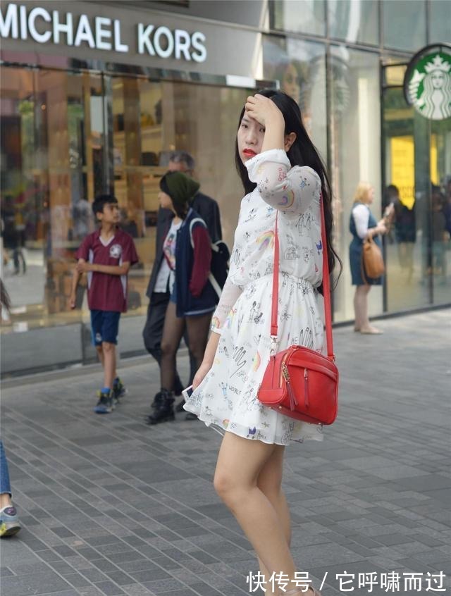 高跟鞋 时尚好看的连衣裙,要搭配一双高跟鞋,会更好展现气质美!
