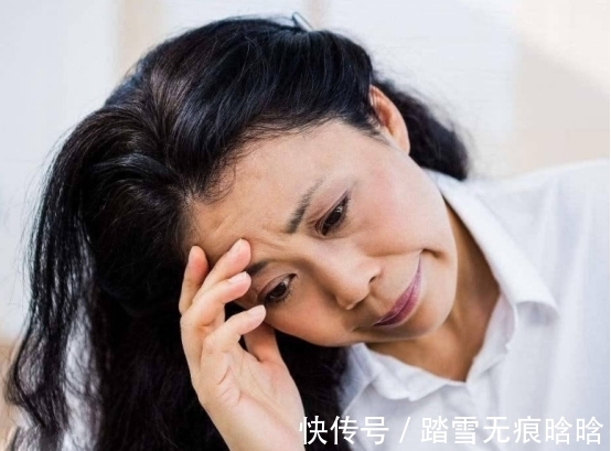 女人|55岁女人饱受更年期折磨,2月后症状消失,妇医:女人值得学习