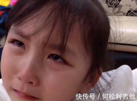 河南|河南一姐姐不想上学,哭着让2岁妹妹也要上,妹妹我还小着呢!