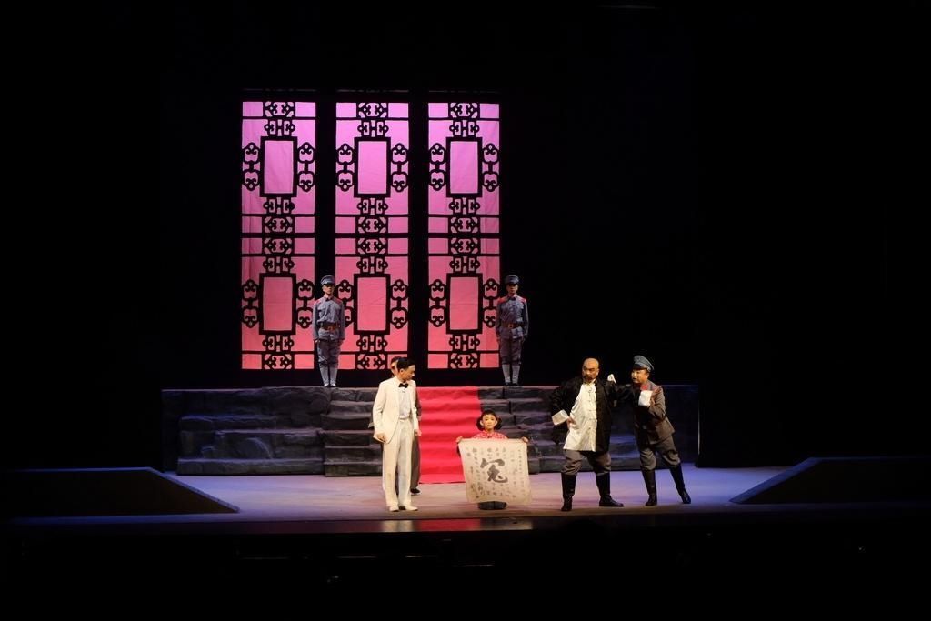 视频|复排版经典川剧《变脸》到底怎样?彩排对公众开放,首批观众这样说……