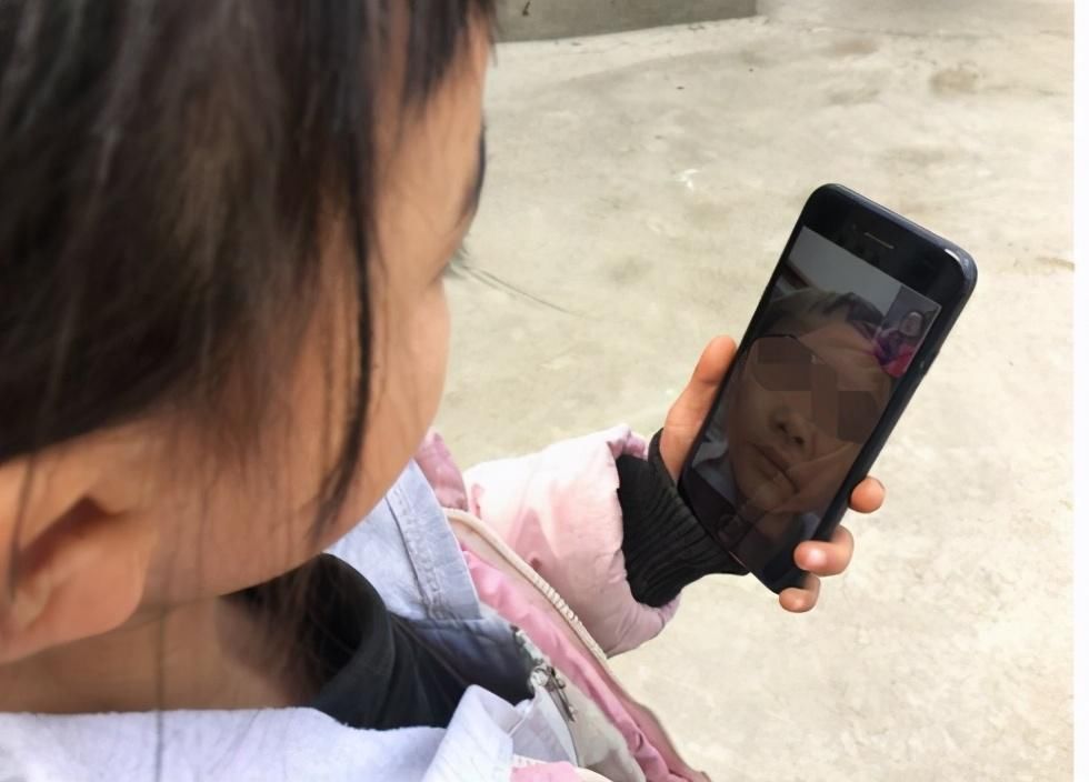 安稳|“宁可穷3年也要自己带娃”，为何3年过去后，父母却悔不当初