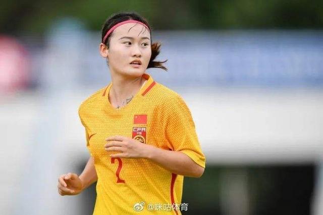 杨淑慧|新消息!女足新星杨淑慧登陆法甲,王霜即将冲击欧冠冠军