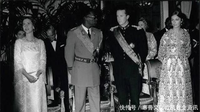 夫妇|虽无子嗣,这对国王夫妇却爱了30年,这才是牵了手便是一辈子