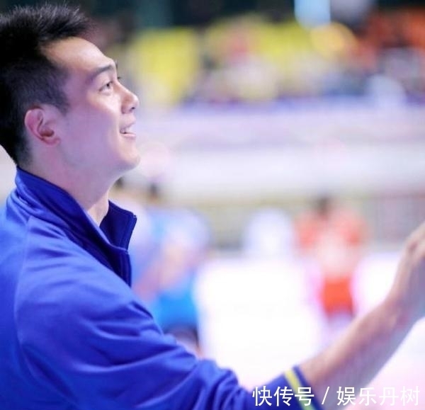 李童|引发热议!张常宁的亲哥、大帅哥张晨入选中国女排国家队教练组!