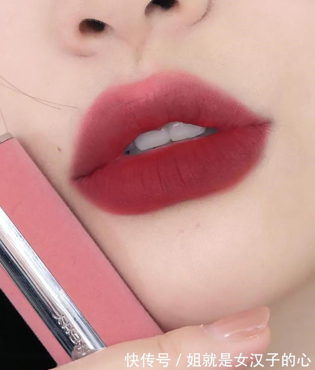 新品 对不起我变心了,这几支新品口红美到“离谱”!