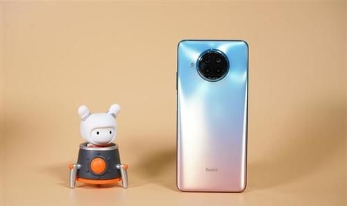 开箱|新一代1亿像素！Redmi Note 9 Pro湖光秋色开箱图赏